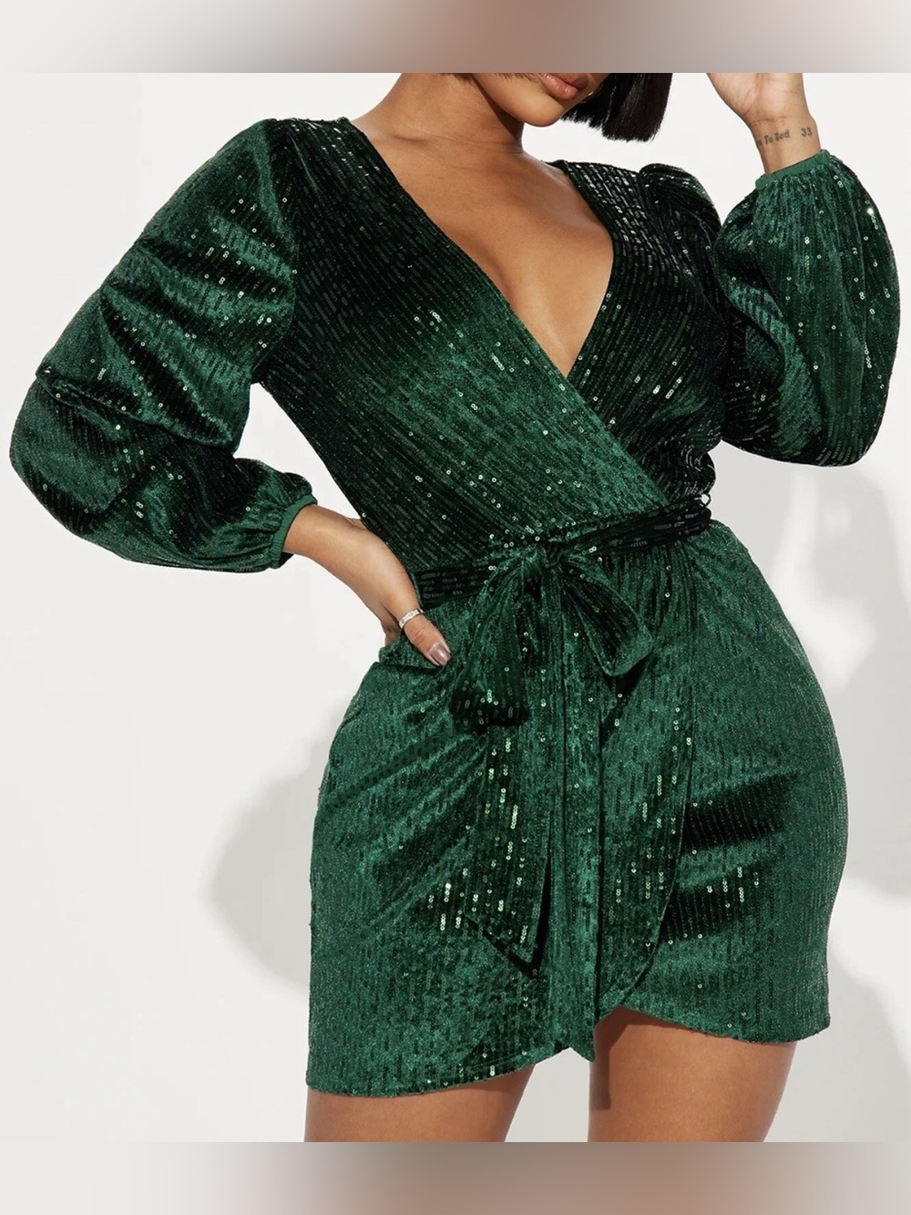 Fashion Nova Sequin Belted Mini
Dress - Emerald Green Size L